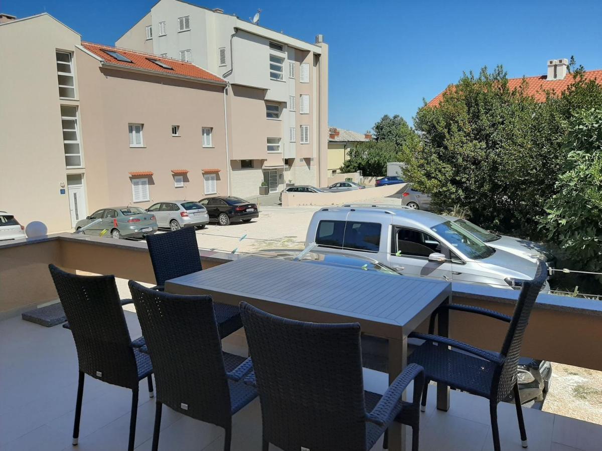 Apartments Edo Novalja Exterior photo