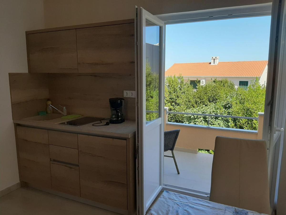 Apartments Edo Novalja Exterior photo